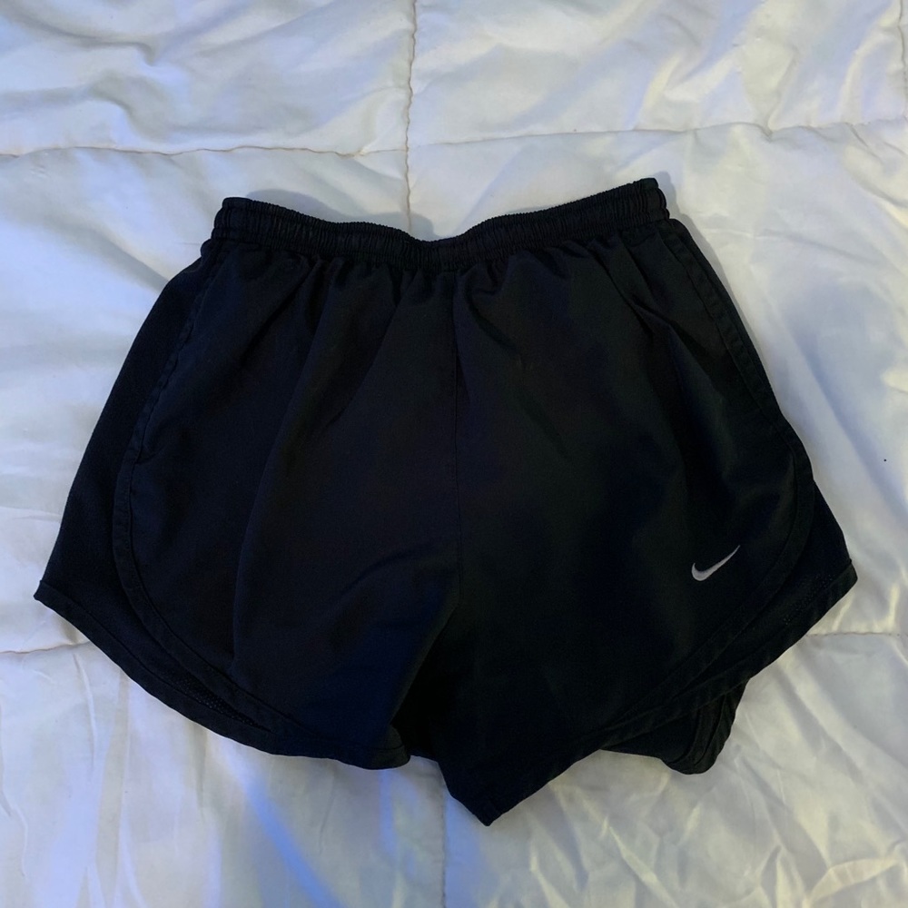 nike shorts size xs